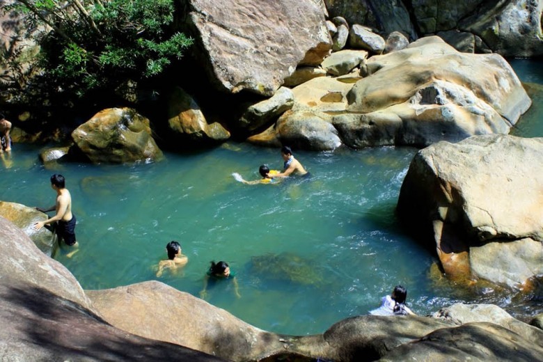 Suối Ba Hồ