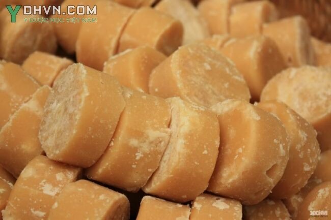 Đường thốt nốt có hương vị thơm ngon đặc biệt, có thể ăn tươi hoặc nấu ăn, còn dùng để chữa bệnh.