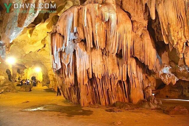 Hang Thẩm Ồm