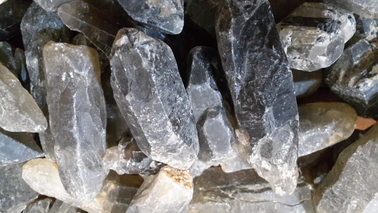 Tác Dụng Đá Thạch Anh Ám Khói (Smoky quartz)
