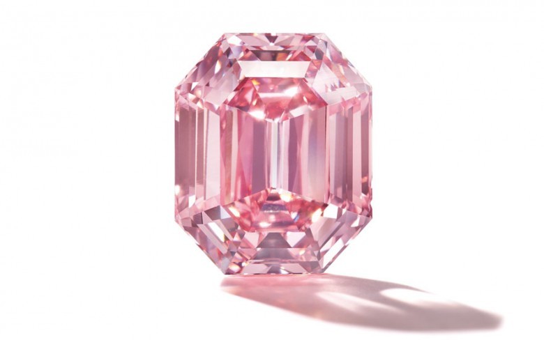 Viên kim cương hồng Pink Legacy quý hiếm 
