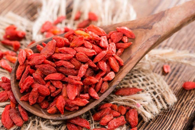 Bộ phận dùng: Vỏ rễ - Lycii Cortex Radicis, thường gọi là Địa cối bì, có khi dùng cả quả - Fructus Lycii. Lá có thể dùng để ăn như lá rau Khủ khởi.