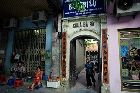 Chùa Bà Đá