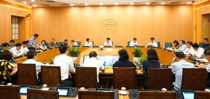 Khẩn trương xác minh ô tô chở bệnh nhân COVID-19 đỗ ở bến xe Nước Ngầm, Hà Nội