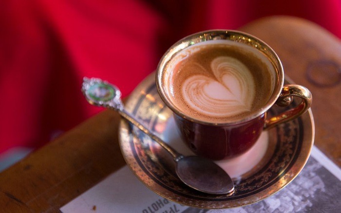 Những ảnh hưởng của caffeine đến não bộ thai nhi