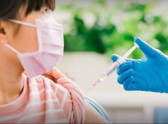 Trước khi tiêm vaccine phòng COVID-19