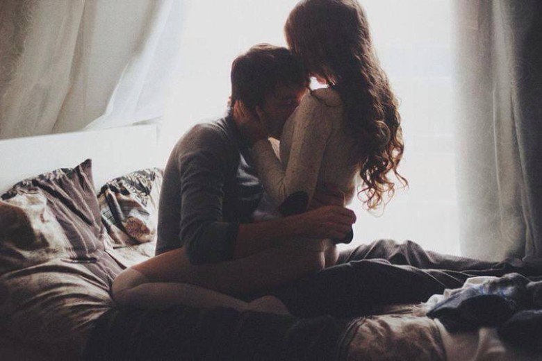 Cho cặp đôi mượn nhà để ngủ