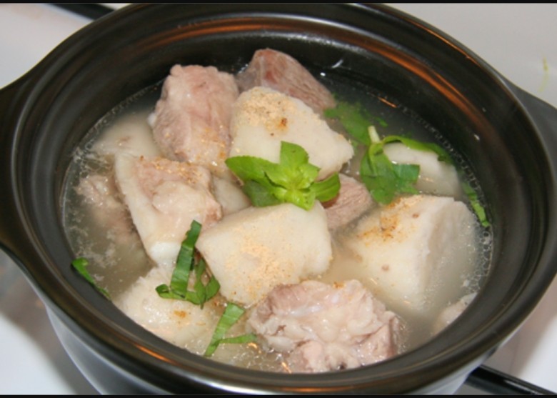 Bài thuốc từ khoai sọ chữa đau nhức xương khớp