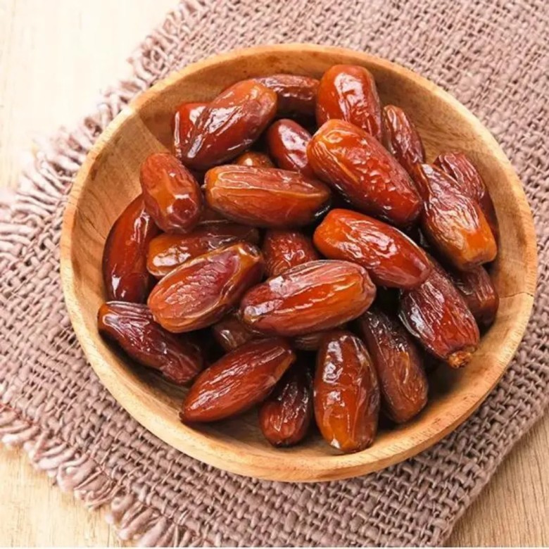 Cách Dùng Quả Chà Là