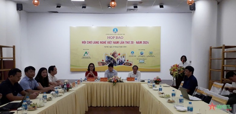 Tham gia Hội chợ Làng nghề Việt Nam 2024 mang lại nhiều lợi ích cho các đơn vị, doanh nghiệp và cá nhân, bao gồm: