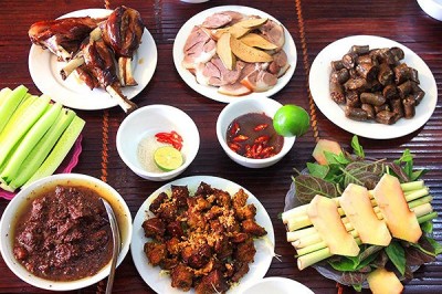 Hà Nội: Tuyên truyền để người dân từ bỏ thói quen ăn thịt chó, mèo