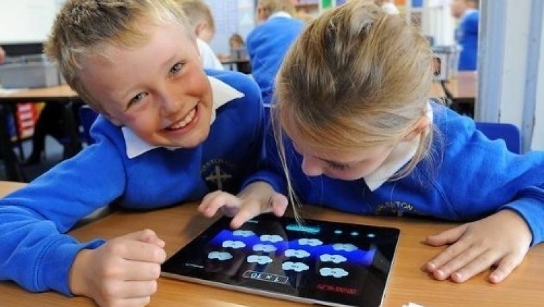 Những trường mầm non Nhật Bản cho trẻ hạ bút màu, cầm iPad