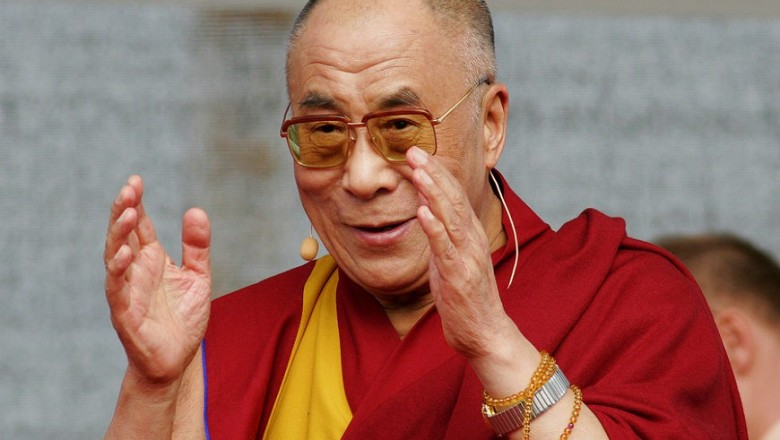 Các nhà khoa học thảo luận với Đức Dalai Lama về lượng tử