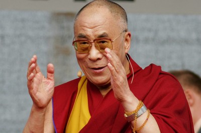 Các nhà khoa học thảo luận với Đức Dalai Lama về lượng tử