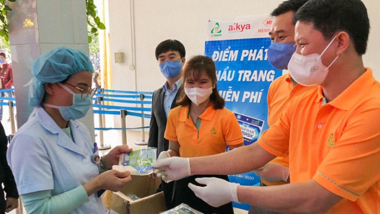 Doanh nghiệp chung tay chống dịch viêm phổi