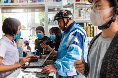 Hà Nội yêu cầu hiệu thuốc báo cáo 'người mua thuốc cảm'