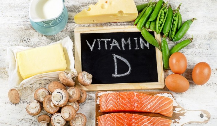 Thiếu hụt vitamin D làm trầm trọng bệnh COVID-19