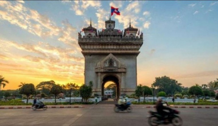 Lào tiếp tục phong tỏa cả nước vì Covid-19