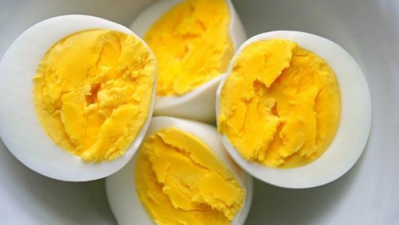 Tiêm vắc xin có được ăn trứng?