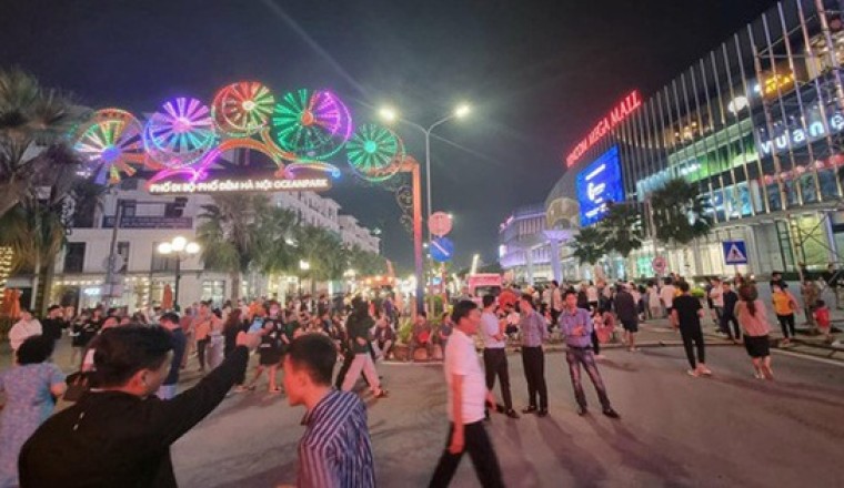 Hà Nội có khu phố ẩm thực xuyên đêm đầu tiên