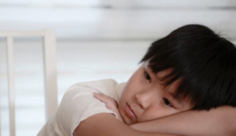 Nếu cha mẹ thường xuyên nói câu này, trí thông minh của con sẽ sụt giảm!