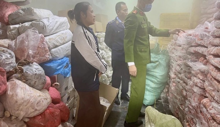 Bắt kho Mỡ Bò, ÓC LỢN, SỤN LỢN chuyên bán cho người dân, nhà hàng, bếp ăn, xưởng sản xuất xúc xích ở Hà Nội và các tỉnh