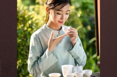 Lợi Ích Bất Ngờ của Trà Xanh Khi Làm Việc: Khám Phá Khoa Học và Thực Nghiệm